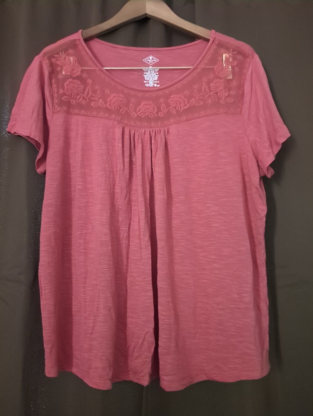 St. John's Bay Women's Mesh Top Embroidered T-Shirt Coral XL